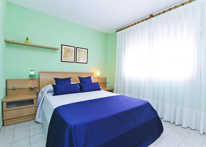 Cabo Menor 2 Planet Costa Dorada *