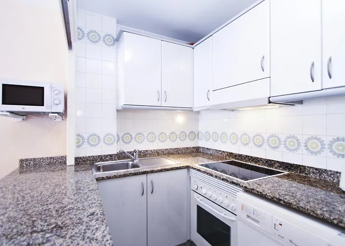 Cabo Menor 2 Planet Costa Dorada